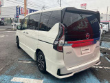 セレナ 1.2 e-POWER ハイウェイスターV 