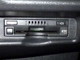 ETC車載器付きです。高速道路の料金所もスムーズに通過できます。
