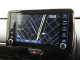 メーカー装着の8インチディスプレイオーディオを装備しております。
