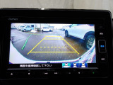 後方確認はバックカメラにお任せ♪後退時に便利で、駐車が楽になります♪