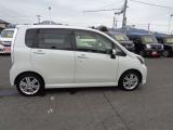 お車は買って終わりではありません。なぜなら車は壊れないという事がないからです。「安さ」だけでなく「安心」=購入後の点検・修理・トラブル対応こそ私達の強みです。