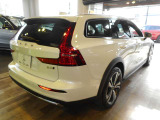 V60クロスカントリー ウルトラ B5 AWD 4WD 