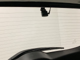 後方にもドライブレコーダーのカメラ(社外品)が付いています。前後両方でお車の周りを監視・記録いたします。