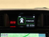 4.2インチの高精細な液晶に,ウオーニングやメンテナンスなどの運転情報を表示してくれるTFTカラーマルチインフォメーションディスプレイ。