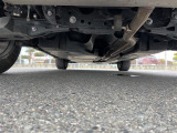 【下回り】目立つ錆や腐食もなくきれいな状態です!もちろん納車前には法定点検を実施致します!//