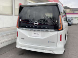 セレナ 1.4 e-POWER ハイウェイスターV 