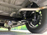 お車を安心してお乗りいただく為には、足回りの定期点検が欠かせません。サービスサポート(有償保証)では無料点検もご提供しており、安心のカーライフをお過ごしいただけるサポート体制が整っています。