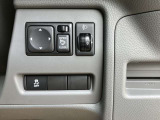 電動格納ミラーが装着されています