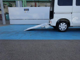 福祉車両スロープになります。