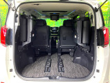 普段のお買い物や通勤、送迎等に十分な荷室スペースを確保しております。セカンドシートを倒すと、大きな荷物の積載も可能です♪