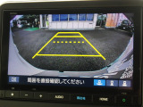 ★バックモニター搭載★ バック時目視しにくいクルマの周囲をカメラで映し出し、安全・安心駐車をサポート♪バックの苦手な方も後ろがハッキリ見えるので安心です☆