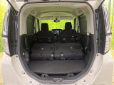 後席を格納すると、これだけの広さが!シーンに合わせたシートアレンジで、大きな荷物も積むことが出来ます♪
