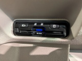 いまや快適なカーライフに欠かせないETCが付いています。