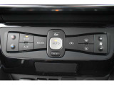 オートエアコンで温度を設定するだけで快適な車内環境を維持することができます!