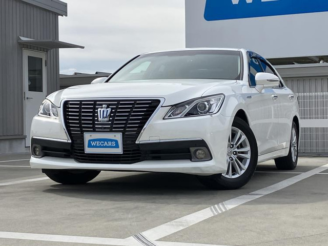 クラウンハイブリッド 2.5 ロイヤルサルーン