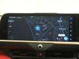ディスプレイオーディオ(コネクティッドナビ対応)PLUS搭載。T-Connectご契約で2030年1月まで無償で利用できるナビ(期限到来後は有償)と、解約後も利用できる車載ナビが搭載されています。