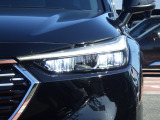 ★LEDヘッドライト搭載★ 白っぽく光る明るく省電力なLEDライト!先進的な白い輝きでフロントフェースを引き締めます☆