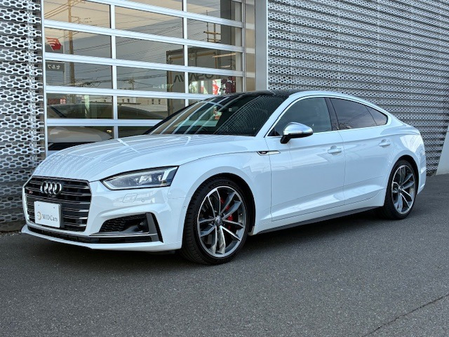 S5スポーツバック3.0 4WD