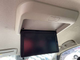後席モニター付き★後席の方も快適ですね!