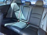 後席も使用感少なく綺麗な状態を保っております。