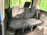 3列目シートはもちろん状態良好☆大人でもゆったりと座って頂けますので、大人数でのお出かけもラクラクです♪ご家族で、気の知れた仲間で、ドライブに行くのが楽しみですね♪
