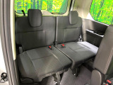 3列目シートはもちろん状態良好☆大人でもゆったりと座って頂けますので、大人数でのお出かけもラクラクです♪ご家族で、気の知れた仲間で、ドライブに行くのが楽しみですね♪