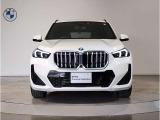 ☆BMWの代名詞とも言える【キドニーグリル】一目見ただけでBMW車であると認識できる確固たるアイコンとして存在感を放ちます☆