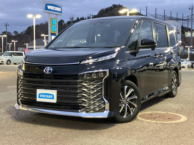 ヴォクシー 1.8 ハイブリッド S-Z （6AA-ZWR90W）