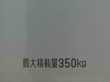 お客様から下取仕入れをする際には、1台づつ査定を行ってお車の状態をチェックしております。自社でメンテナンスの履歴がしっかりしている車両もたくさん入荷しています。