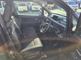 内装ルームクリーニング済みです。しっかり綺麗にしていますので、是非、お確かめください。納車時にはもう一度キレイにいたしますよ!