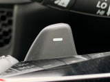 ■パドルシフト■ステアリングから手を離さずに、簡単にシフトチェンジ。マニュアル車感覚のシフトチェンジが愉しめます。