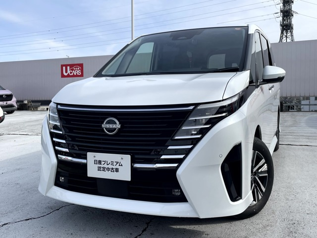 セレナ 1.4 e-4ORCE ハイウェイスターV 4WD 