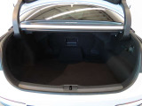 広々としたラゲージスペースを備えています。大きなものや長さのある荷物もしっかりと積み込めます。
