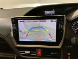 バックカメラが付いているので後方確認が非常にしやすいです。今や運転初心者も熟練者も必須装備!ついていて損はないですね♪