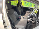運転席シート廻りは使用感も少なく、良好な状態となっています。前オーナー様が丁寧に使っていたことがよくわかりますね。