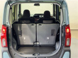 バックドアを開けると荷物スペースです!