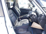 清潔で広々した座席です!是非、現車を見て体感してみてください。
