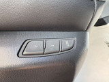 運転席にはシートメモリー機能がついております