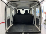 ご納車前に納車点検(法定12ヶ月点検相当)を実施し、基本性能に関わる機能や状態を徹底的に点検します。