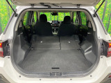 普段のお買い物や通勤、送迎等に十分な荷室スペースを確保しております。セカンドシートを倒すと、大きな荷物の積載も可能です♪