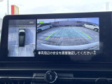 < アラウンドビューモニター >前後左右にカメラがついているので、狭い道での確認や車庫入れが苦手な方もラクラクです!