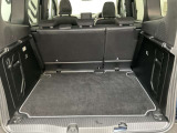 【シートアレンジ】後席7対3で前に倒すことが可能!長い荷物も運ぶことが可能!