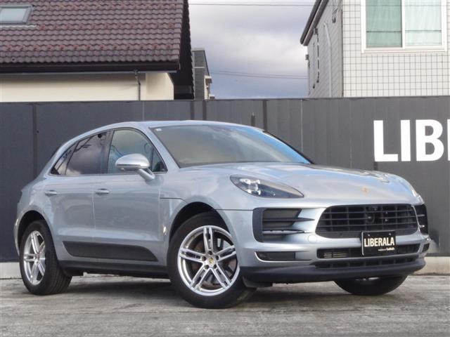 マカン 4WD 本革シート