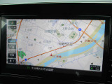 日産純正の地デジ対応ナビゲーションが装着されてます。