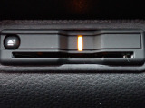 ■【ETC車載器】が装備されています。セットアップをしてお渡しとなり、ETCカードを差し込むだけで高速道路の利用が可能です。