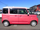 国の指定を受けた自社工場で、整備士が車検と点検整備を行っております。