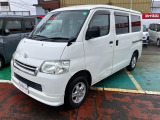 この度は当店の在庫車両をご覧いただき、ありがとうございます。お車の装備、その他サービスに関しましては、画像下の説明文をご覧ください♪