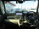 当店の車は全台保証付きで購入後も安心です。保証期間中は全国のホンダディーラーで保証修理を受け付けております。(詳細はスタッフまで!)