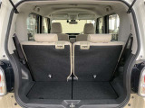 リアシートを倒すことによって、さらにラゲージスペースを広く使うことができ、とても便利です。