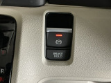 パーキングブレーキはスマートな電子制御式と合わせて渋滞時等にブレーキペダルから足を離しても停車状態を保持してくれるオートブレーキホールド機能で運転が楽になります。スタートはアクセルペダルを踏むだけ